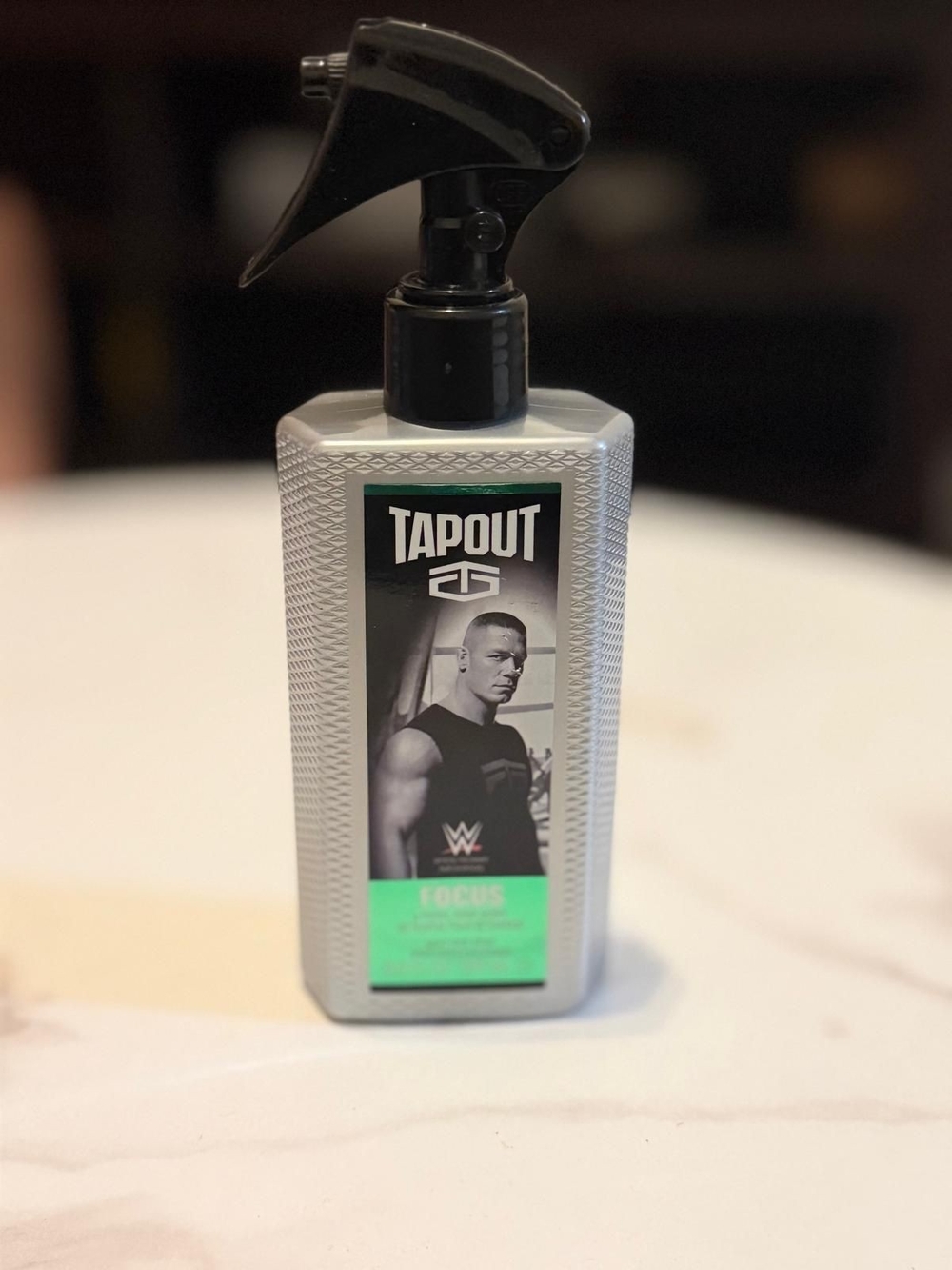 Tapout Men's Styling Spray in Gray and Green